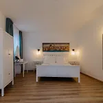 Roel Boutique B&B